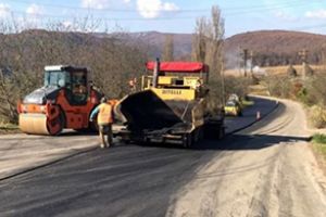 Judeţul Iaşi are o structură rutieră îmbătrânită. Investiţii semnificative în drumuri nu s-au mai făcut în ultimii 30 de ani