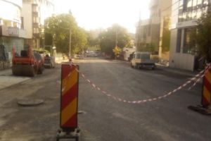 În Piteşti, lălăială pe şantierul celor 200 de paşi