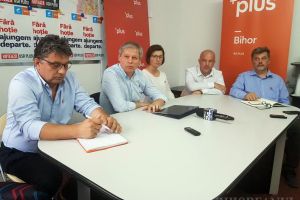 Cioloş la Oradea: Intervenţia de la Caracal ne arată că reforma statului este inevitabilă, instituţiile trebuie depolitizate, iar funcţionarii să fie profesionişti