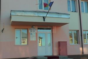 Copiii din orfelinatul de la Solca şi adulţii cu dizabilităţi de la centrul de la Costâna, ...