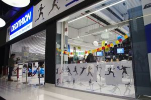 Alertă comercială: Decathlon retrage două produse din cauza unor nereguli ce prezintă pericol pentru clienţi