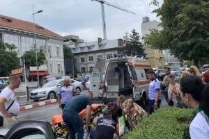ACUM – ÎN CENTRUL PITEȘTIULUI, FEMEIE CĂLCATĂ PE TRECEREA DE PIETONI