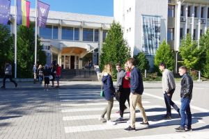 Peste 3.000 de noi studenţi înscrişi la Universitatea „Ştefan cel Mare” Suceava