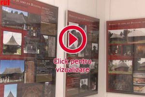 Adevărate opere de artă ale meşterilor populari, „Biserici de lemn din Bucovina ...