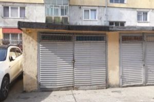 Consiliul Local Baia Mare a aprobat reglementarea situatiei contractuale a terenurilor ocupate de garaje si parcari acoperite edificate. In ce situatie ar putea fi desfiintate constructiile