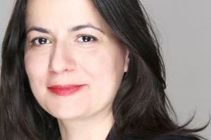 Senatoarea USR Ramona Dinu cauta solutii legislative pentru promovarea traditiilor si a obiceiurilor locale