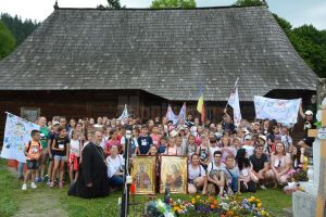 Aproape 200 de copii şi tineri au participat la Tabăra de vară „Suflet bucovinean”, ...