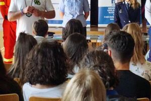 Acţiuni de conştientizare în şcoli, după cazul Caracal, pentru a creşte siguranţa elevilor