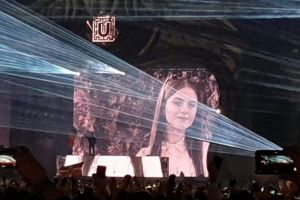 VIDEO MULTA EMOTIE la UNTOLD. Un DJ a dedicat o piesă Alexandrei Măceşanu