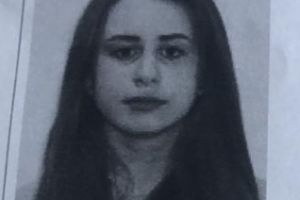 ALERTĂ în vestul ţării: Adolescentă de 15 ani, DISPĂRUTĂ de trei zile