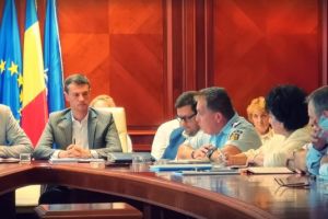 Sedinta extraordinara a Comitetului Judetean pentru Situatii de Urgenta, in urma alunecarilor de la Cumpana. Mai multe familii vor fi evacuate