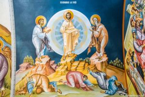 Schimbarea la Faţă – obiceiuri, traditii şi superstiţii. De ce e bine să priveşti CERUL în ziua de OBREJENIE şi ce înseamnă dacă vezi BERZE