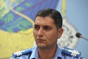 Ministrul de Interne Mihai Fifor anunţă că l-a dat afară pe şeful Jandarmeriei