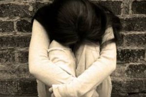 Tânără sechestrată şi obligată să se prostitueze în Bucureşti. Suspectul, reţinut de DIICOT Braşov