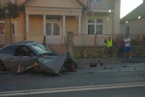 Starea celor patru răniţi din accidentul grav de marţi dimineaţă din Sibiu