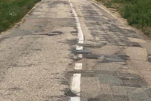 Scandalul asfaltului turnat peste asfalt: Purtătorul de cuvânt al CJ Bihor acuză liberalii de dezinformare