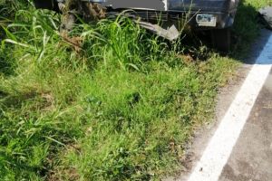 Un autoturism a intrat intr-un cap de pod si s-a rasturnat in afara partii carosabile, in Tulcea