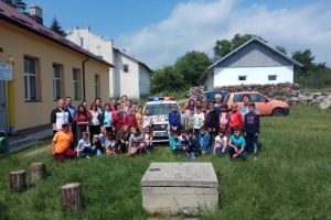 Cazuri reale sesizate de poliţişti, puse în scenă de copii în cadrul şcolii de vară