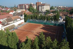 Jaf cu terenul Dinamo Braşov? Ministerul de Interne l-a cumpărat cu 8 milioane de euro, deşi se cerea pe el de 6 ori mai puţin