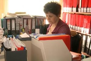 Veşti proaste pentru bugetari – Guvernul pregăteşte restructurări în administraţie