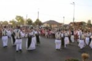 FOTO. Povestea şvabilor bănăţeni, transpusă în spectacol la Nicţhidorf