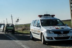 Șoferi prinşi cu viteze ameţitoare pe drumurile din judeţ. Poliţiştii au reţinut zeci de permise