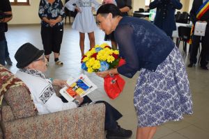 FOTO! Botoşănean sărbătorit la 100 de ani. Povestea emoţionantă de viaţă a fostului căpitan