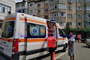 FOTO Un profesor din Botoşani, găsit mort în apartamentul său. Murise în urmă cu cinci zile