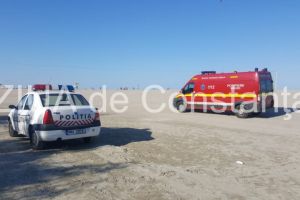 Persoana, scoasa din mare inconstienta, pe plaja Modern din Constanta 