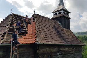 Acoperiş nou la Biserica din Ocolişel