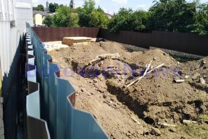 FOTO Oase de om descoperite pe un şantier din Botoşani. Poliţia a ridicat rămăşiţele umane