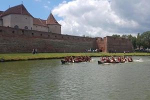 Festin cultural cu arome europene şi competiţii de canotci la Art Festin Făgăraş