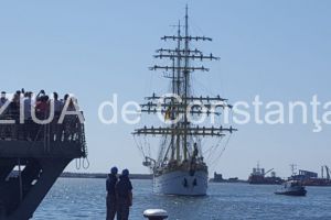 Bricul Mircea a sosit in portul militar Constanta! (foto + video)