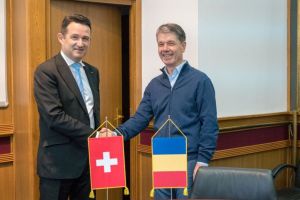 Ambasadorul Elveţiei sprijină modernizarea Colegiului de Informatică