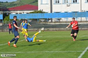 În faza a doua a Cupei României, Unirea Alba Iulia – Industria Galda şi Inter Petrila – Metalurgistul Cugir