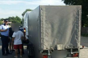 ULTIMĂ ORĂ: Pieton lovit de o autoutilitară, la Adjud