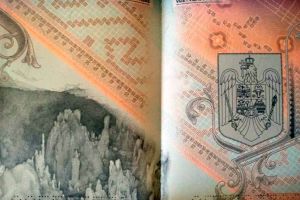 FOTO. Două obiective turistice din judeţul Alba, prezente pe filele de interior ale paşaportului românesc
