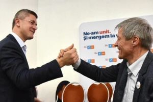 USR si PLUS Constanta, campanie de strangere de semnaturi pentru candidatura lui Dan Barna la alegerile prezidentiale 
