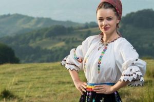INTERVIU cu Daiana Suceava, solistă de muzică populară: „Fiecare melodie folclorică are în spate sentimente sincere”