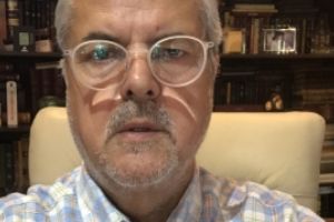 Adrian Năstase 'desfiinţează' serialul Las Fierbinţi: Comparaţii cu 'balega de elefant întărită'