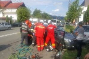 Accident rutier pe strada Vasile Lucaciu: O persoana incarcerata