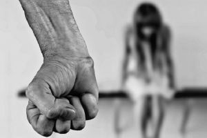 Ziua şi violul! O nouă violenţă sexuală comisă asupra unei adolescente