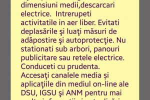 Alertă de urgenţă la Braşov. Vijelii puternice şi grindină de dimensiuni medii