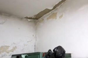 VIDEO Deputat live din spitalul judeţean Sibiu – ’’În direct din Casa Morţilor. Demisia, ordinarilor!’’
