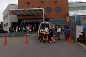 VIDEO  Un nou accident la piscina de la Cornişa. O femeie a fost luată de ambulanţă