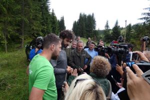Acuzaţii false şi dezinformări lansate în războiul dintre Greenpeace România şi ...