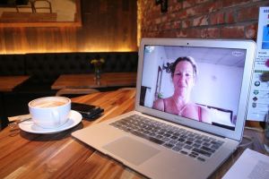 Angajaţii Microsoft “ascultă” unele apeluri Skype traduse