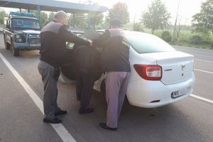 Bărbat reţinut în Vama Petea. A fost dus în arest
