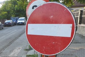 Sâmbătă, trafic rutier închis pe două străzi din Bistriţa