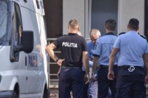 BOMBĂ în cazul monstrului de la Caracal: Numărul de telefon al poliţistului care l-a convins să recunoască era în agenda criminalului